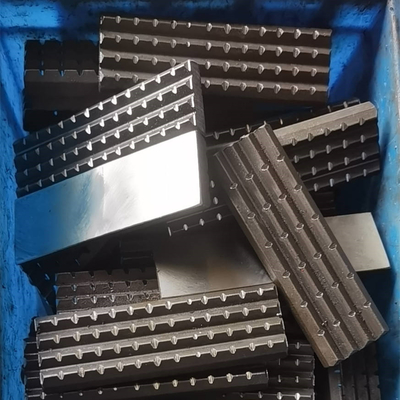 API Oilfield Power Tong Manual Tong Dies Tubular For Handling Tool Slip Insert