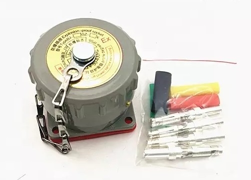 Non Sparking Connector Drilling Rig Spare Parts 100AYT/GZ-5 Explosion Proof Plug Socket